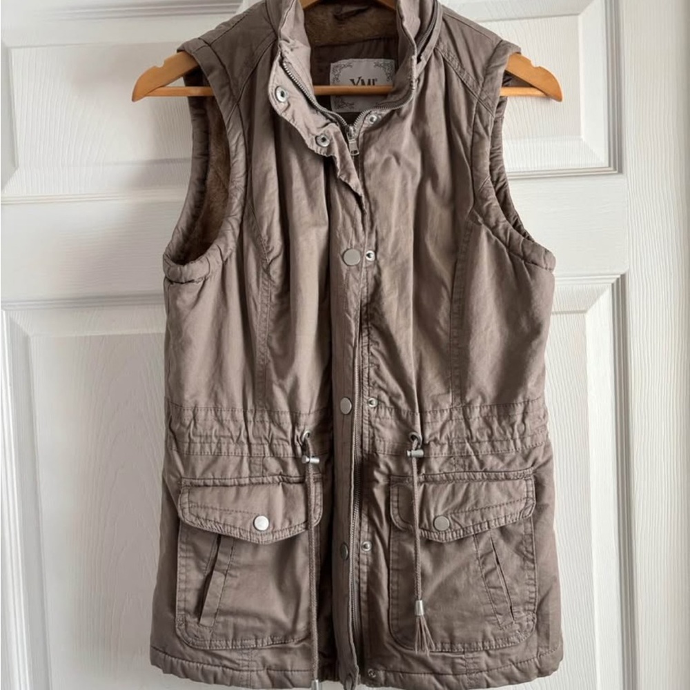 Ladies vest size M